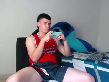 Chaturbate Nude Webcam of harry_brown2324