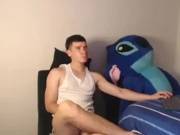 Chaturbate Live Sex Cam of harry_brown2324