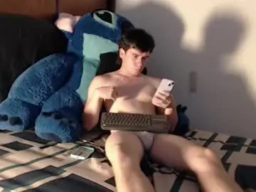 Chaturbate Nude Webcam of harry_brown2324