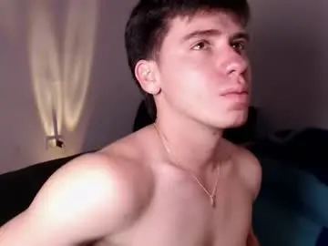 Chaturbate Live Sex of harry_brown2324