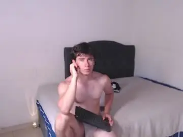 Chaturbate Free Live Porn of harry_brown2324