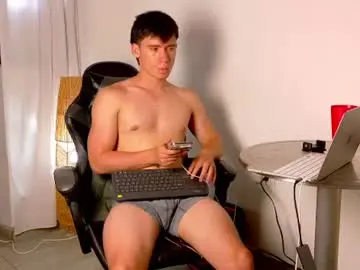 Chaturbate Free Live Porn of harry_brown2324