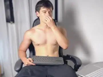 Chaturbate Adult Webcams of harry_brown2324