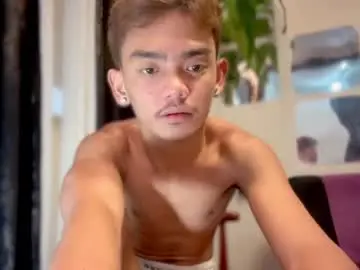 Chaturbate Nude Webcam of p1noytwink_mier