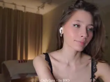 Chaturbate Adult Webcams of falinecrosthwaite