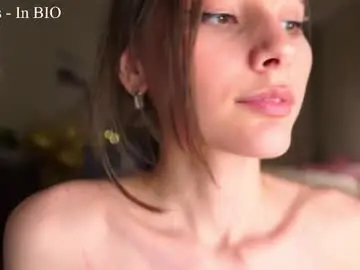 Chaturbate Sex Cam of falinecrosthwaite