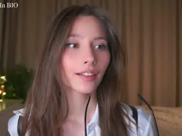 Chaturbate Adult Webcams of falinecrosthwaite