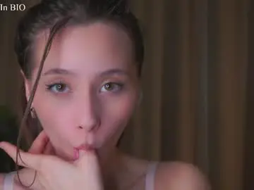 Chaturbate Nude Webcam of falinecrosthwaite