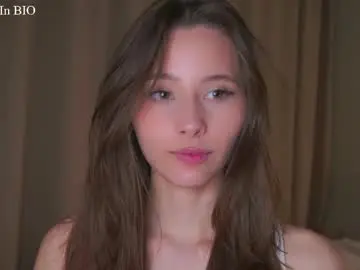 Chaturbate Adult Video Chat of falinecrosthwaite