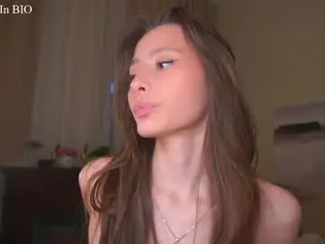 Chaturbate Adult Video Chat of falinecrosthwaite