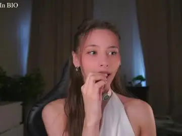 Chaturbate Best live sex cam show of falinecrosthwaite