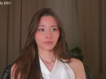 Chaturbate Sex Cam of falinecrosthwaite