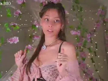 Chaturbate Watch Live Sex Cams of falinecrosthwaite