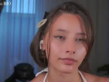 Chaturbate Live Sex Cam of falinecrosthwaite
