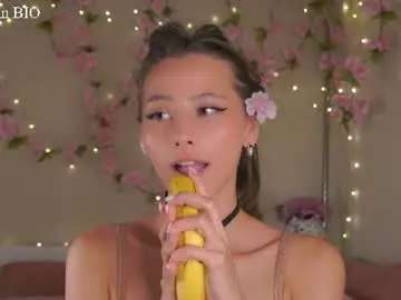 Chaturbate Adult Webcam of falinecrosthwaite