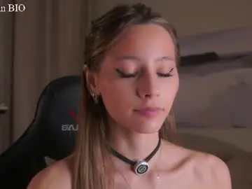 Chaturbate Free Porn Cam of falinecrosthwaite