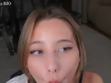 Chaturbate Free Porn Cam of falinecrosthwaite