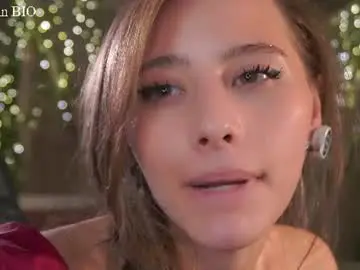 Chaturbate Nude Webcam of falinecrosthwaite