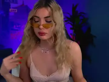 Chaturbate Sex Chat of hyileyclark