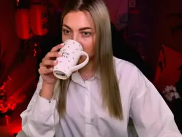 Chaturbate Adult Video Chat of hyileyclark