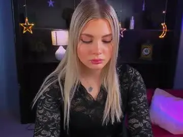 Chaturbate Best live sex cam show of hyileyclark