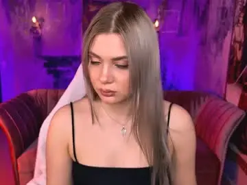 Chaturbate Best live sex cam show of hyileyclark