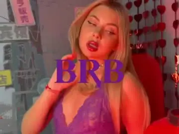 Chaturbate Watch Live Sex Cams of hyileyclark