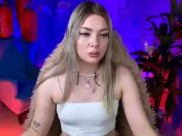 Chaturbate Watch Live Sex Cams of hyileyclark
