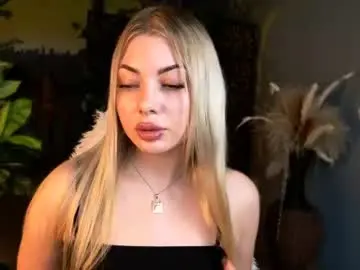 Chaturbate Free Live Porn of hyileyclark
