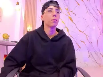 Chaturbate Live Sex Cam of nikolay_gregori