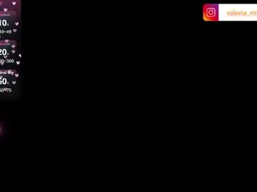 Chaturbate Live Porn of valeria_rinaldi2703