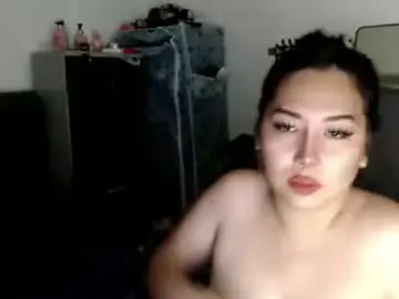 Chaturbate Live Sex Cam of yourlovetifannyx
