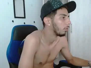 Chaturbate Sex Chat of alejo_hot23