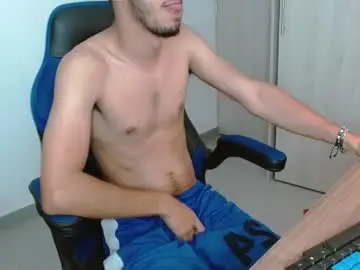 Chaturbate Sex Chat of alejo_hot23