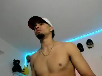 Chaturbate Adult Video Chat of andy_0018