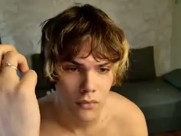 Chaturbate Live Porn of bonnie_and_c1yde