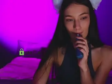 Chaturbate Adult Video Chat of crazzy_cherry