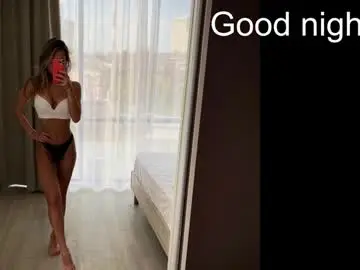 Chaturbate Nude Webcam of crazzy_cherry