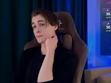 Chaturbate Best live sex cam show of debugmee