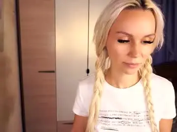 Chaturbate Live Sex Cam of katievillard