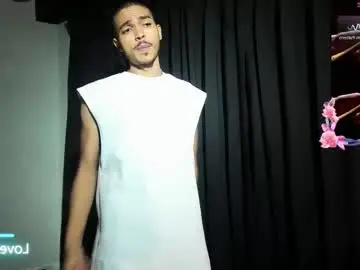 Chaturbate Live Porn of marcusrain_