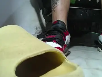 Chaturbate Nude Webcam of srfindomfeet_