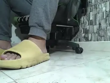 Chaturbate Sex Chat of srfindomfeet_