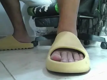 Chaturbate Sex Cam of srfindomfeet_