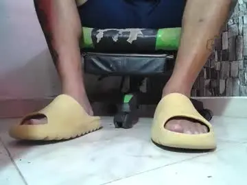 Chaturbate Best live sex cam show of srfindomfeet_