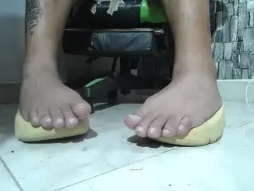 Chaturbate Adult Webcam of srfindomfeet_
