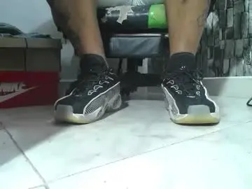 Chaturbate Adult Video Chat of srfindomfeet_