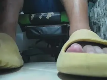 Chaturbate Free Live Porn of srfindomfeet_