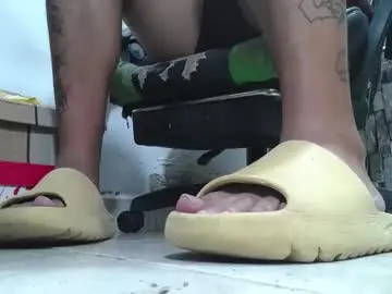 Chaturbate Live Porn of srfindomfeet_