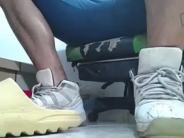 Chaturbate Adult Webcams of srfindomfeet_